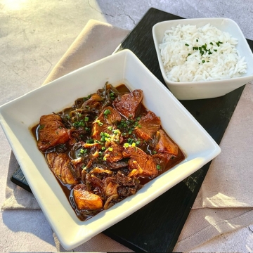2. Pa' ti naki, chicken teriyaki con arroz basmati | Principales
