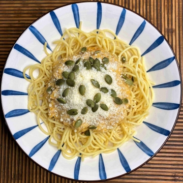 Spaghetti amb salsa cremosa de carbassa  pollastre | Principals
